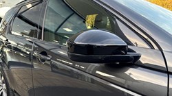 2023 (23) LAND ROVER DISCOVERY SPORT 2.0 D200 R-Dynamic HSE 5dr Auto 4649028