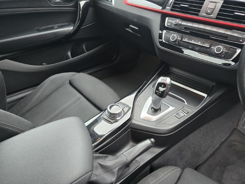 2018 (18) BMW 2 SERIES 218d Sport 2dr Step Auto [Nav] 5110174