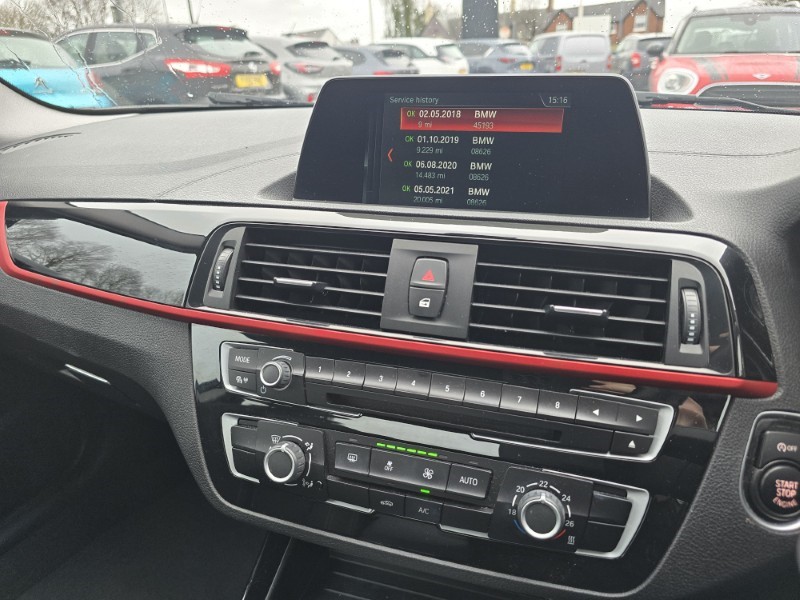 2018 (18) BMW 2 SERIES 218d Sport 2dr Step Auto [Nav] 5110193