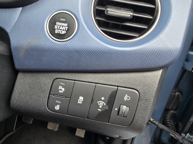 2017 (17) HYUNDAI I10 1.2 Premium SE 5dr 5105251