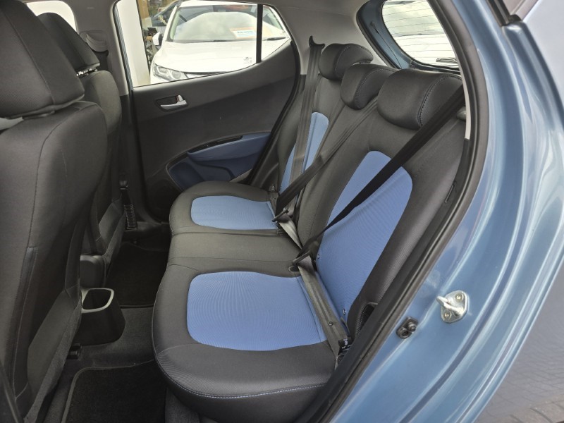 2017 (17) HYUNDAI I10 1.2 Premium SE 5dr 5105236