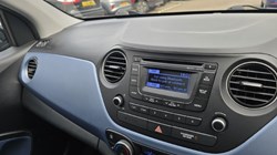2017 (17) HYUNDAI I10 1.2 Premium SE 5dr 5105253