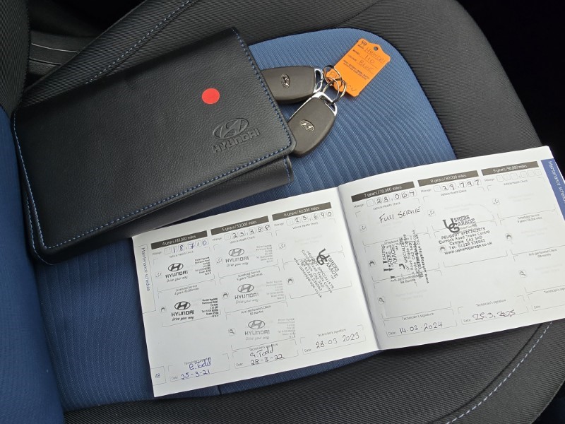 2017 (17) HYUNDAI I10 1.2 Premium SE 5dr 5105257