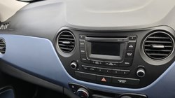 2017 (17) HYUNDAI I10 1.2 Premium SE 5dr 5105247