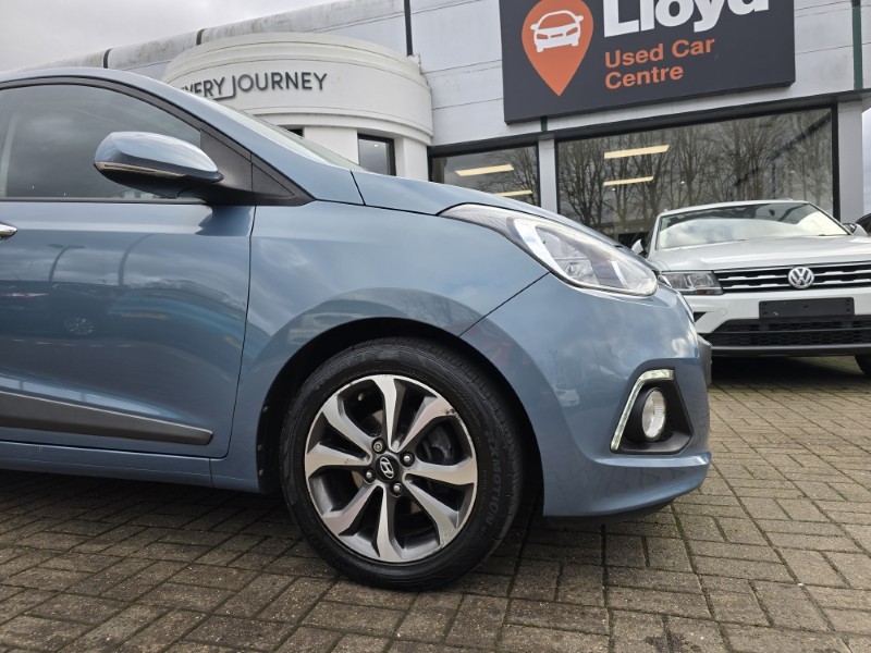 2017 (17) HYUNDAI I10 1.2 Premium SE 5dr 5105219