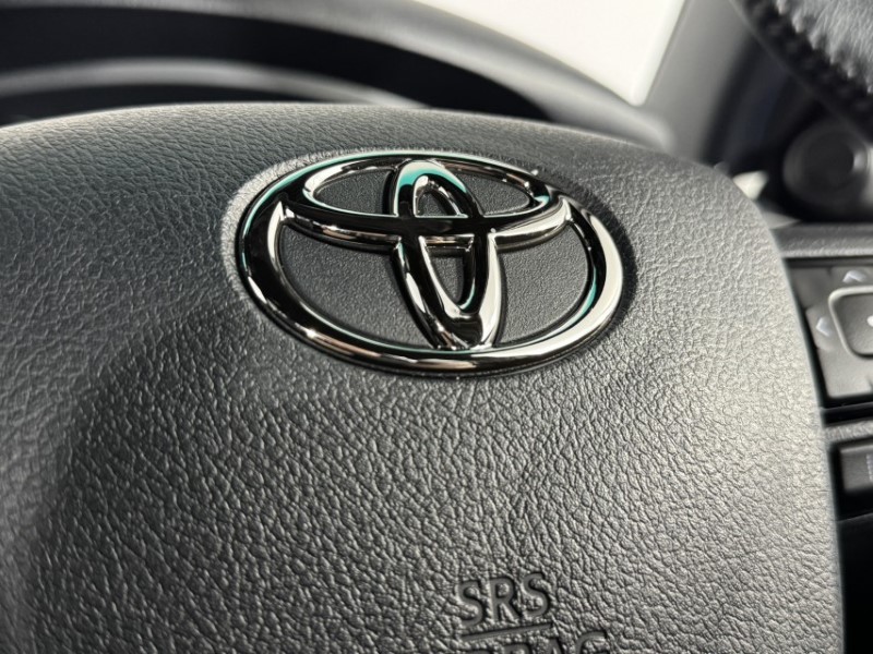 2026 (26) TOYOTA COMMERCIAL HILUX Invincible X D/Cab Pick Up 2.8 D 48V Auto 5174008