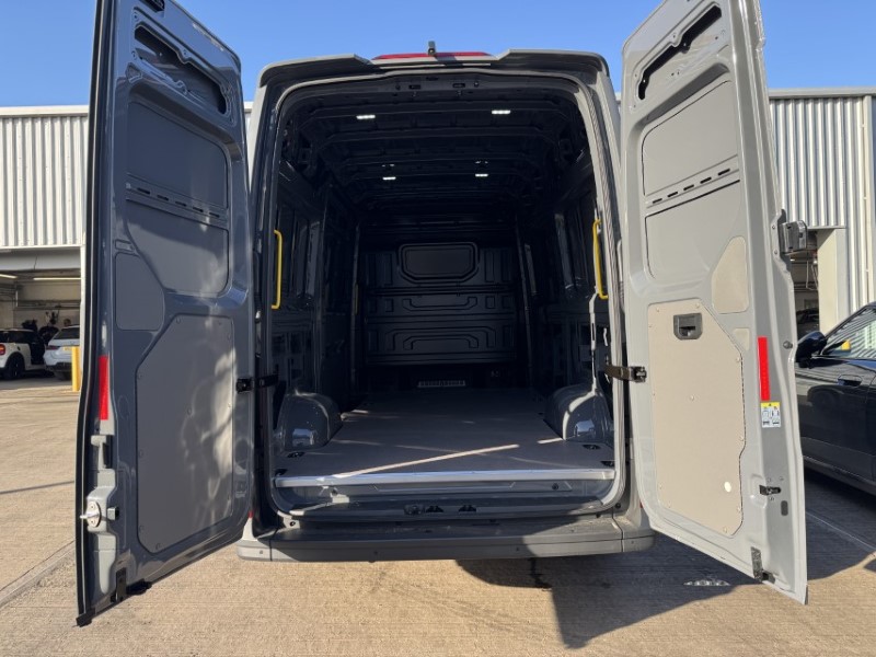 2026 (26) MAN COMMERCIAL TGE 180 Lion XC High Roof Van Auto 5131886