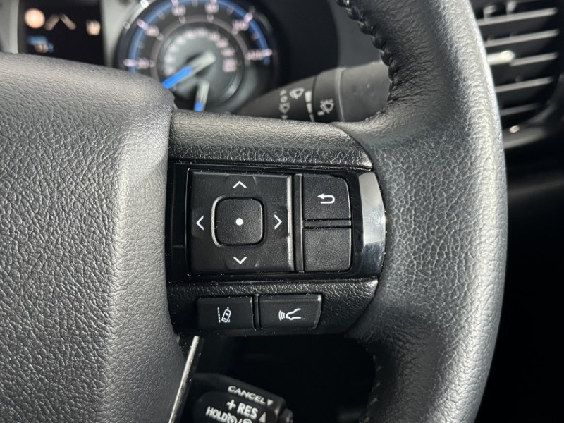 2025 (25) TOYOTA COMMERCIAL HILUX Invincible X D/Cab Pick Up 2.8 D 48V Auto 5141270