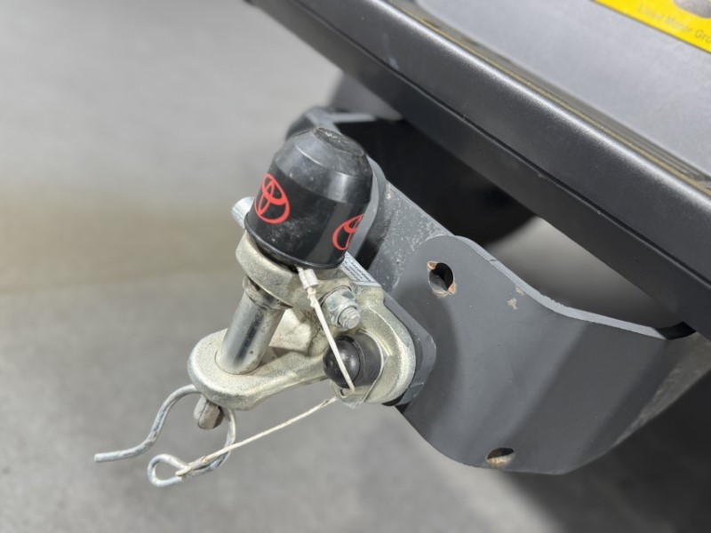 2025 (25) TOYOTA COMMERCIAL HILUX Invincible X D/Cab Pick Up 2.8 D 48V Auto 5141299