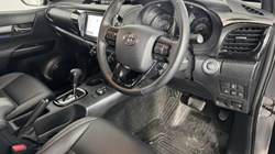 2025 (25) TOYOTA COMMERCIAL HILUX Invincible X D/Cab Pick Up 2.8 D 48V Auto 5141282