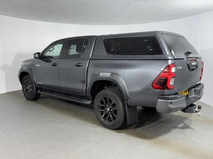 2025 (25) TOYOTA COMMERCIAL HILUX Invincible X D/Cab Pick Up 2.8 D 48V Auto