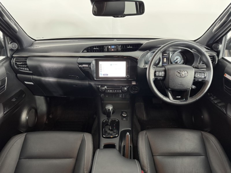 2025 (25) TOYOTA COMMERCIAL HILUX Invincible X D/Cab Pick Up 2.8 D 48V Auto 5141317