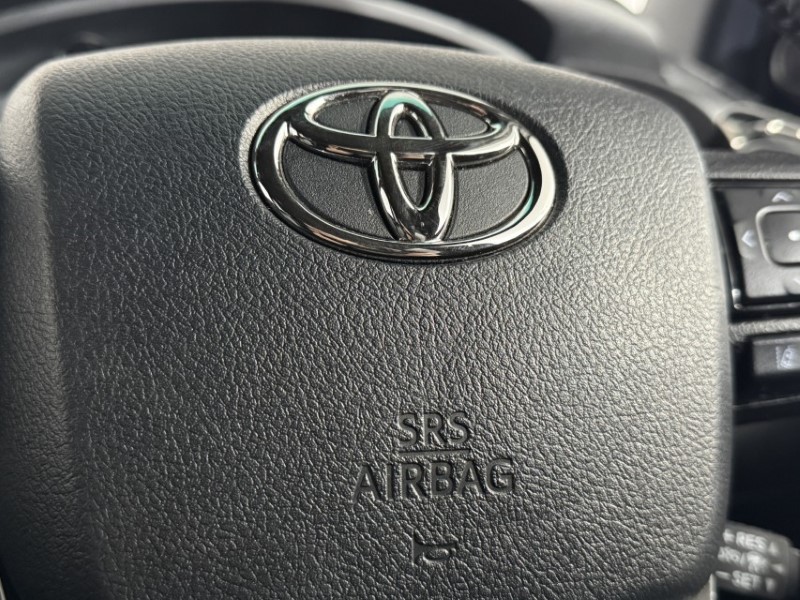 2025 (25) TOYOTA COMMERCIAL HILUX Invincible X D/Cab Pick Up 2.8 D 48V Auto 5141271