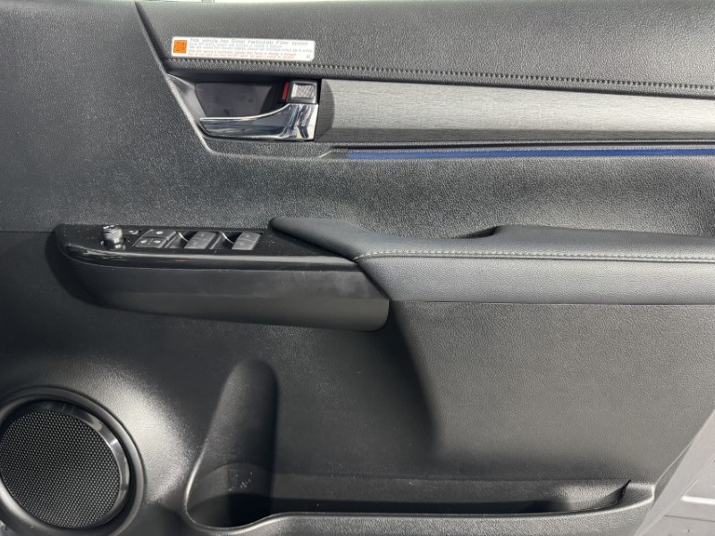 2025 (25) TOYOTA COMMERCIAL HILUX Invincible X D/Cab Pick Up 2.8 D 48V Auto 5141288