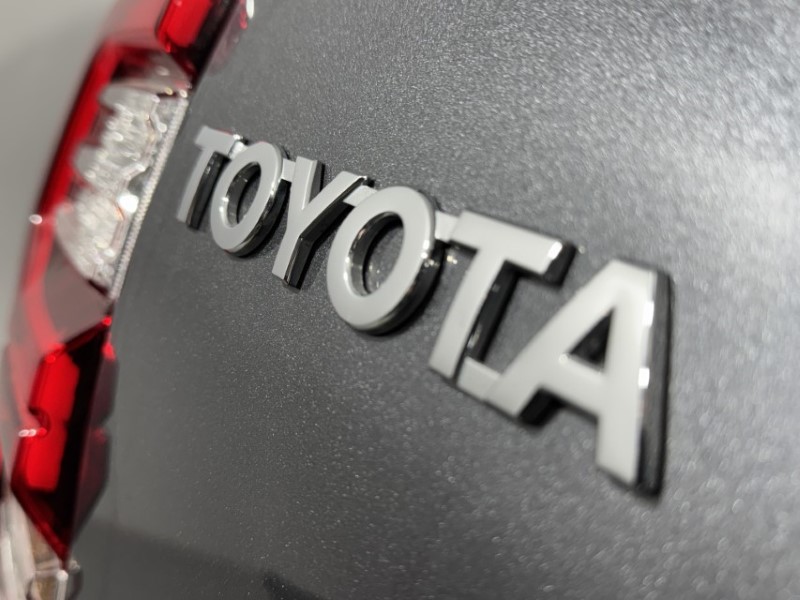 2025 (25) TOYOTA COMMERCIAL HILUX Invincible X D/Cab Pick Up 2.8 D 48V Auto 5141298