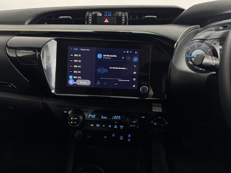 2025 (25) TOYOTA COMMERCIAL HILUX Invincible X D/Cab Pick Up 2.8 D 48V Auto 5141266