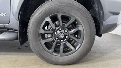 2025 (25) TOYOTA COMMERCIAL HILUX Invincible X D/Cab Pick Up 2.8 D 48V Auto 5141293