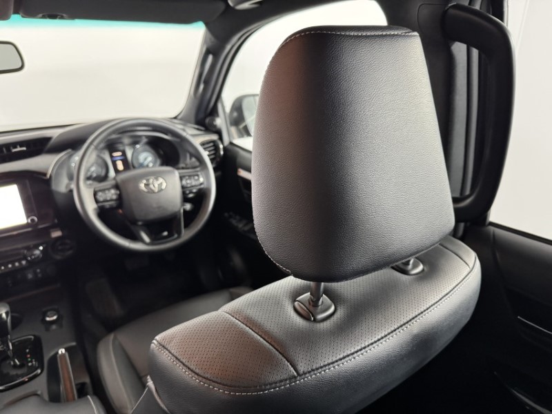 2025 (25) TOYOTA COMMERCIAL HILUX Invincible X D/Cab Pick Up 2.8 D 48V Auto 5141315