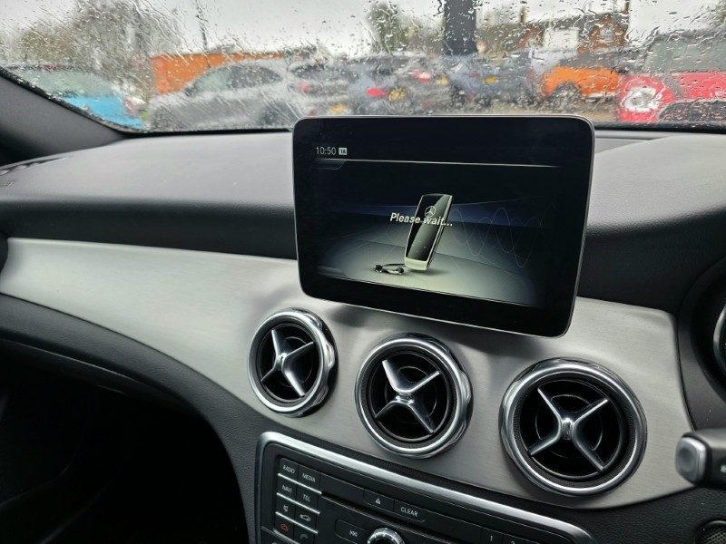 2018 (18) MERCEDES-BENZ GLA 220d 4Matic AMG Line Premium 5dr Auto 5114505