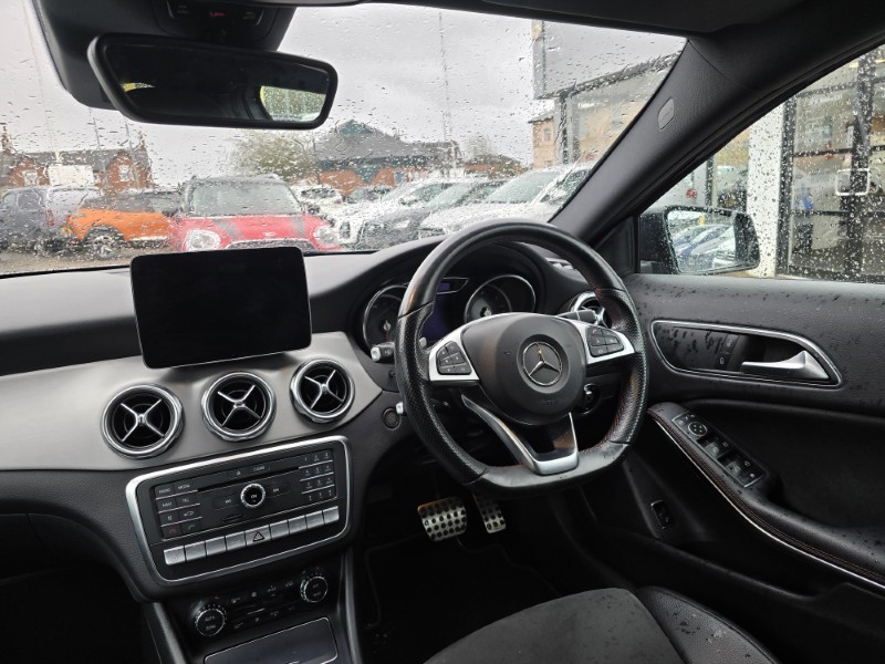 2018 (18) MERCEDES-BENZ GLA 220d 4Matic AMG Line Premium 5dr Auto 5114487
