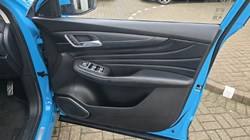 2022 (22) MG MOTOR UK HS 1.5 T-GDI Exclusive 5dr DCT 5113945