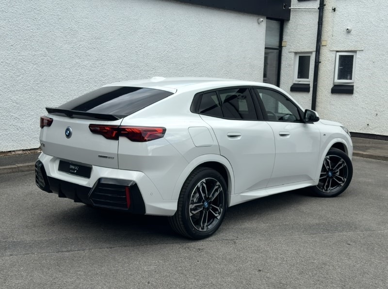  BMW iX2 150kW eDrive20 M Sport 65kWh 5dr Auto 4337591
