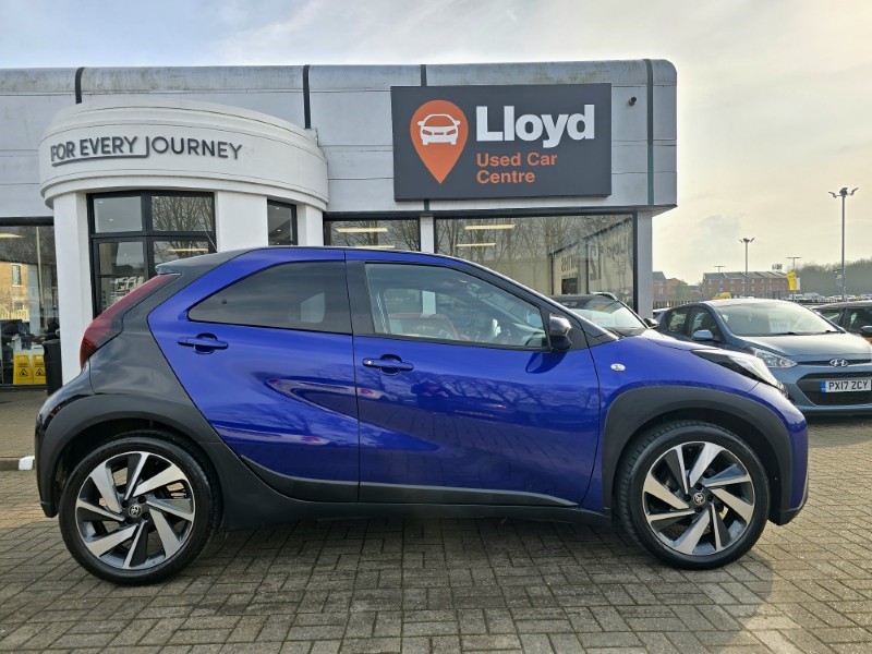 2023 (23) TOYOTA AYGO X 1.0 VVT-i Edge 5dr Auto 5141875