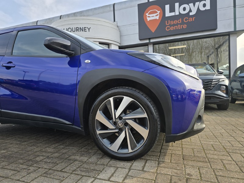 2023 (23) TOYOTA AYGO X 1.0 VVT-i Edge 5dr Auto 5141877