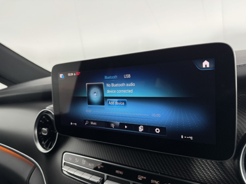 2023 (73) MERCEDES-BENZ V CLASS V220 d AMG Line 5dr 9G-Tronic [Extra Long] 5147646