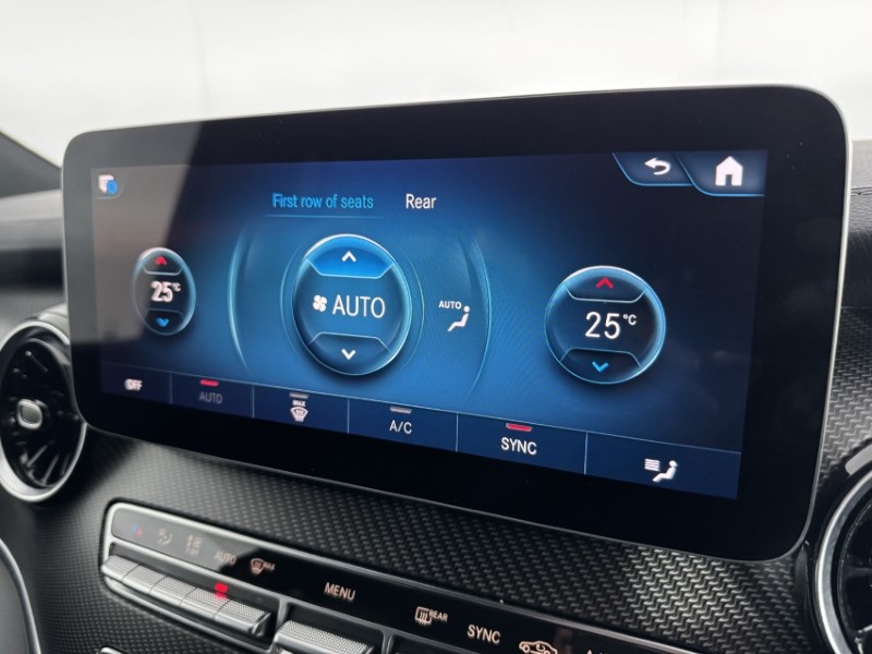 2023 (73) MERCEDES-BENZ V CLASS V220 d AMG Line 5dr 9G-Tronic [Extra Long] 5147651