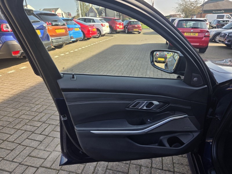 2019 (69) BMW 3 SERIES 320d xDrive M Sport Plus Edition 5dr Step Auto 5141171