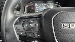 2025 (25) ISUZU COMMERCIAL D-MAX 1.9 V-Cross Double Cab 4x4 Auto 5124894