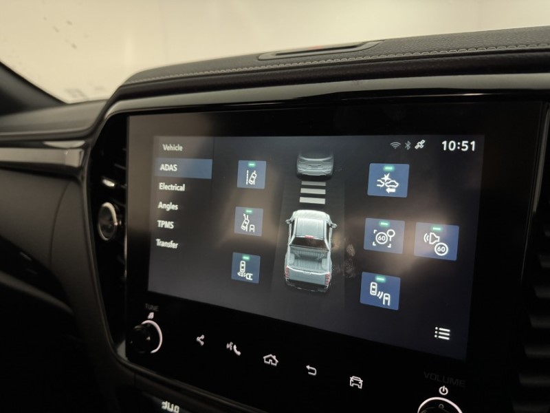 2025 (25) ISUZU COMMERCIAL D-MAX 1.9 V-Cross Double Cab 4x4 Auto 5124899