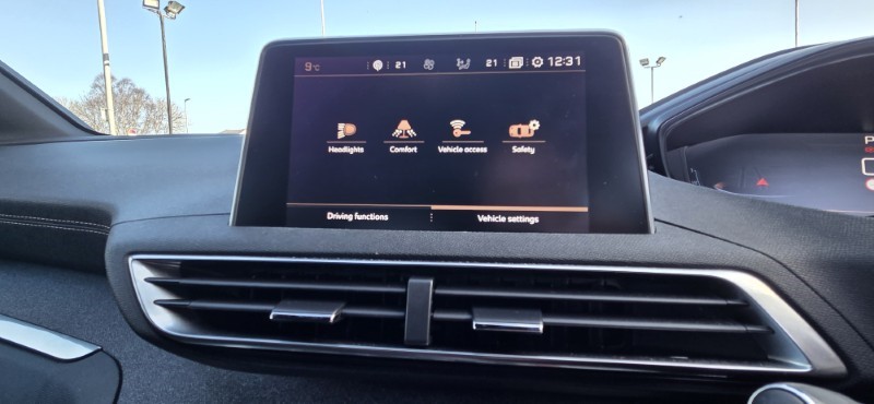 2020 (70) PEUGEOT 3008 1.2 PureTech GT Line Premium 5dr EAT8 5129004