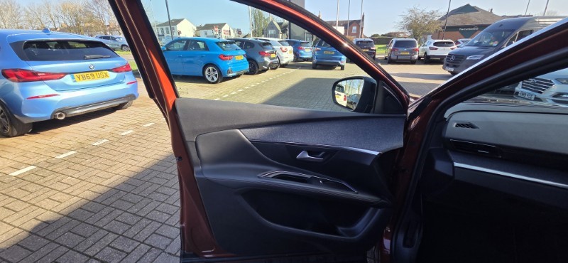 2020 (70) PEUGEOT 3008 1.2 PureTech GT Line Premium 5dr EAT8 5128971