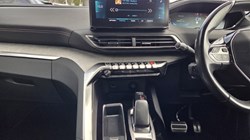 2021 (21) PEUGEOT 3008 1.6 Hybrid4 300 GT Premium 5dr e-EAT8 5749024