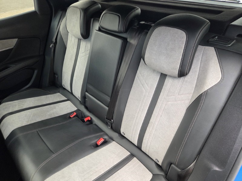 2021 (21) PEUGEOT 3008 1.6 Hybrid4 300 GT Premium 5dr e-EAT8 5749025