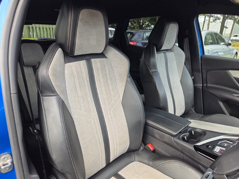 2021 (21) PEUGEOT 3008 1.6 Hybrid4 300 GT Premium 5dr e-EAT8 5749029