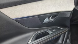 2021 (21) PEUGEOT 3008 1.6 Hybrid4 300 GT Premium 5dr e-EAT8 5162782