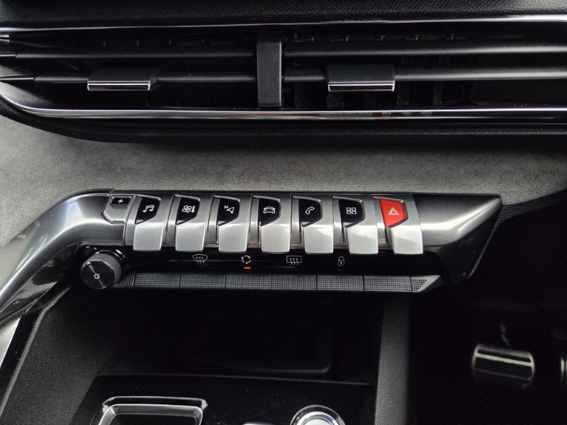 2021 (21) PEUGEOT 3008 1.6 Hybrid4 300 GT Premium 5dr e-EAT8 5749036