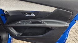 2021 (21) PEUGEOT 3008 1.6 Hybrid4 300 GT Premium 5dr e-EAT8 5749030