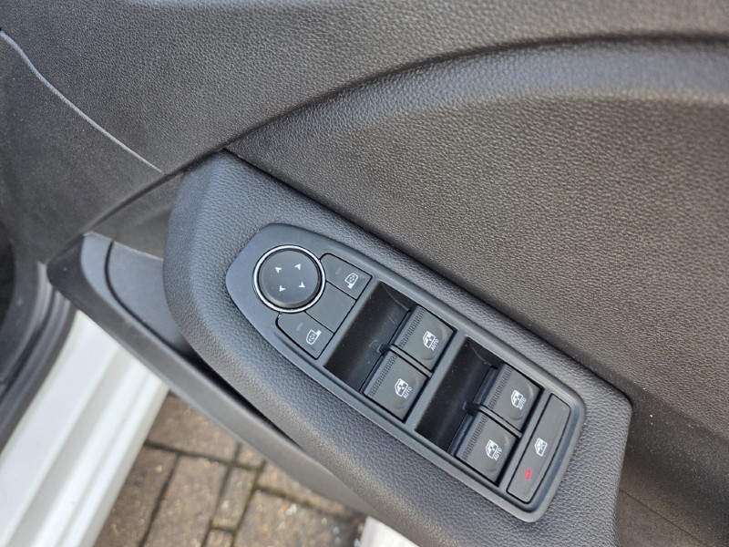 2021 (71) RENAULT CLIO 1.0 TCe 90 Iconic 5dr 5135844