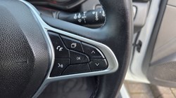 2021 (71) RENAULT CLIO 1.0 TCe 90 Iconic 5dr 5135848