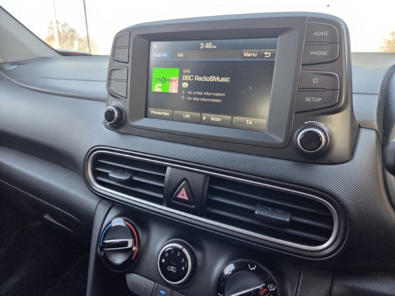 2020 (20) HYUNDAI KONA 1.0T GDi Play Edition 5dr 5136858