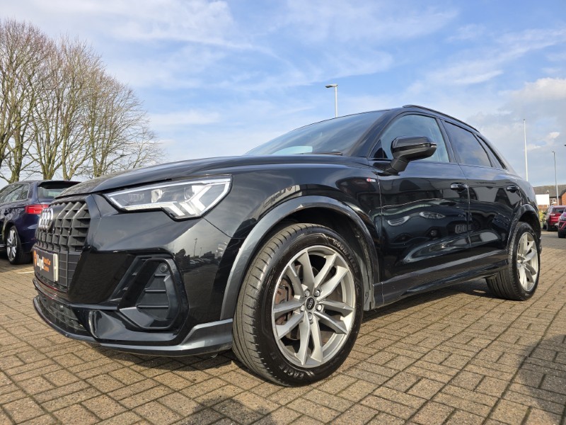 2022 (71) AUDI Q3 40 TDI 200 Quattro Black Edition 5dr S Tronic 5141981