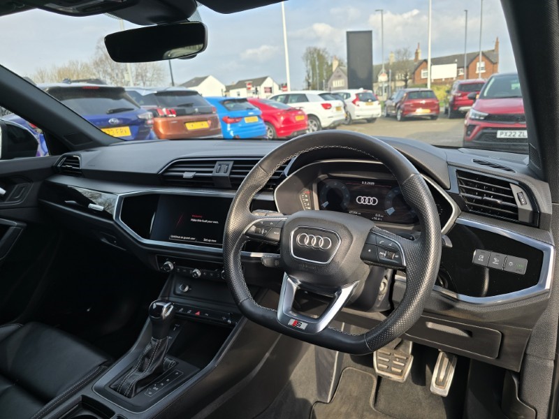 2022 (71) AUDI Q3 40 TDI 200 Quattro Black Edition 5dr S Tronic 5142010