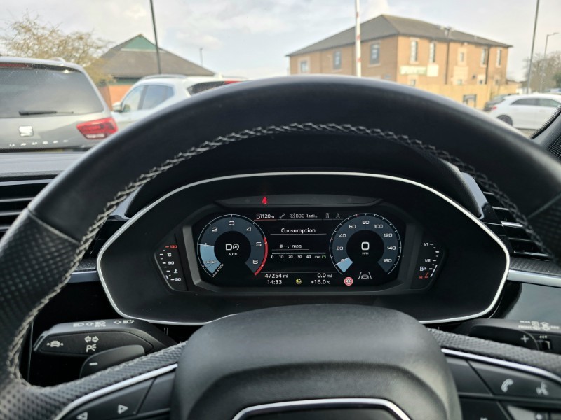 2022 (71) AUDI Q3 40 TDI 200 Quattro Black Edition 5dr S Tronic 5142016