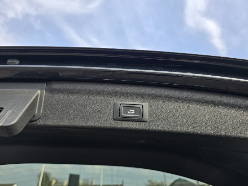 2022 (71) AUDI Q3 40 TDI 200 Quattro Black Edition 5dr S Tronic 5141994