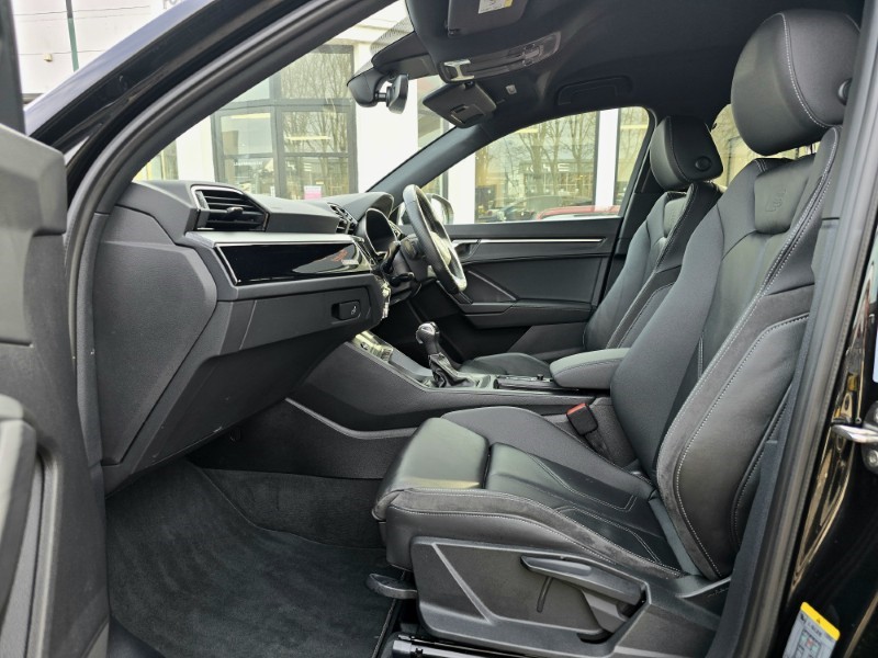 2022 (71) AUDI Q3 40 TDI 200 Quattro Black Edition 5dr S Tronic 5142007