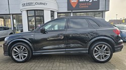 2022 (71) AUDI Q3 40 TDI 200 Quattro Black Edition 5dr S Tronic 5141989
